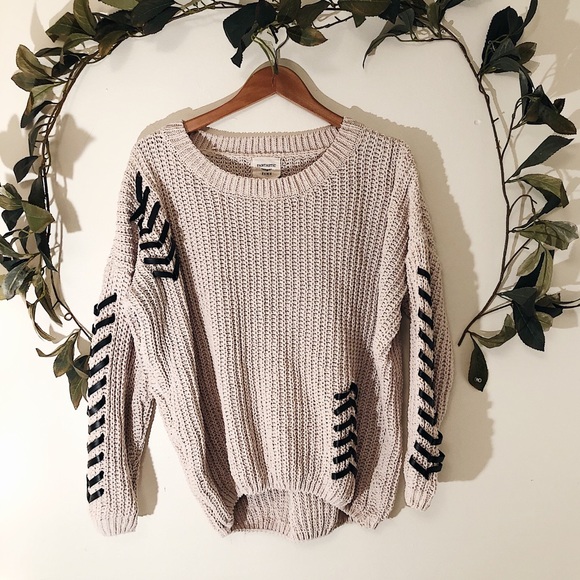 Fantastic Fawn Sweaters - Fantastic Fawn sz S ✨